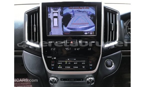 Buy Import Toyota Land Cruiser White Car in Import - Dubai in Belait Buy Import Toyota Land Cruiser White Car in Import - Dubai in Belait