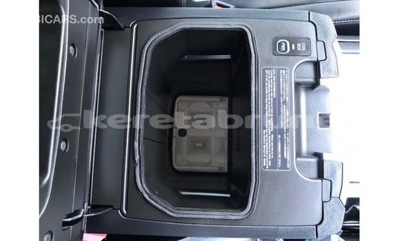 Buy Import Toyota Land Cruiser White Car in Import - Dubai in Belait Buy Import Toyota Land Cruiser White Car in Import - Dubai in Belait