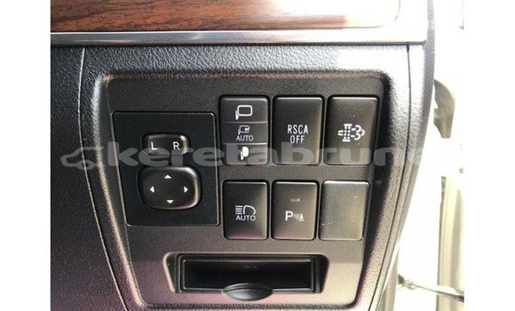 Buy Import Toyota Land Cruiser White Car in Import - Dubai in Belait Buy Import Toyota Land Cruiser White Car in Import - Dubai in Belait