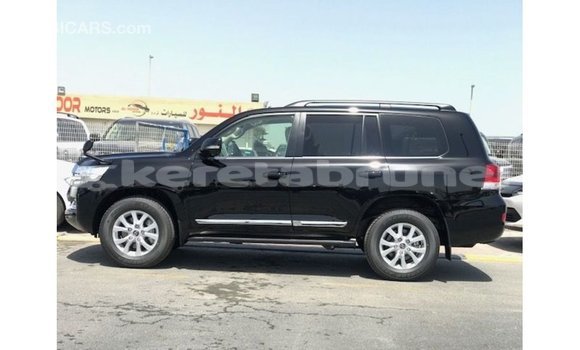 Buy Import Toyota Land Cruiser Black Car in Import - Dubai in Belait Buy Import Toyota Land Cruiser Black Car in Import - Dubai in Belait
