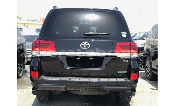 Buy Import Toyota Land Cruiser Black Car in Import - Dubai in Belait Buy Import Toyota Land Cruiser Black Car in Import - Dubai in Belait
