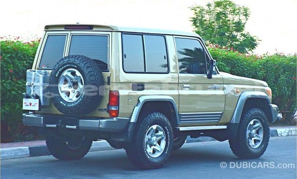 Buy Import Toyota Land Cruiser Beige Car in Import - Dubai in Belait Buy Import Toyota Land Cruiser Beige Car in Import - Dubai in Belait