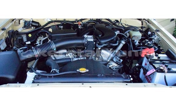 Buy Import Toyota Land Cruiser Beige Car in Import - Dubai in Belait Buy Import Toyota Land Cruiser Beige Car in Import - Dubai in Belait