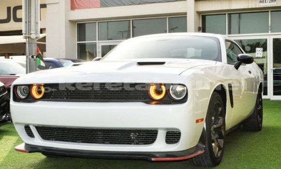 Buy Import Dodge Challenger White Car in Import - Dubai in Belait