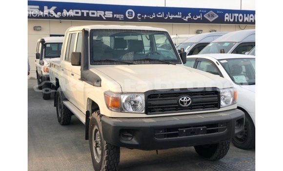 Buy Import Toyota Land Cruiser White Car in Import - Dubai in Belait Buy Import Toyota Land Cruiser White Car in Import - Dubai in Belait
