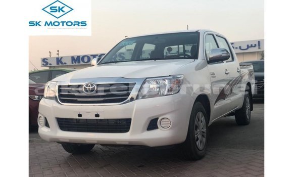 Buy Import Toyota Hilux White Car in Import - Dubai in Belait Buy Import Toyota Hilux White Car in Import - Dubai in Belait