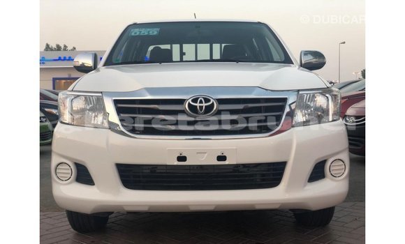 Buy Import Toyota Hilux White Car in Import - Dubai in Belait Buy Import Toyota Hilux White Car in Import - Dubai in Belait
