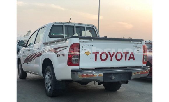 Buy Import Toyota Hilux White Car in Import - Dubai in Belait Buy Import Toyota Hilux White Car in Import - Dubai in Belait