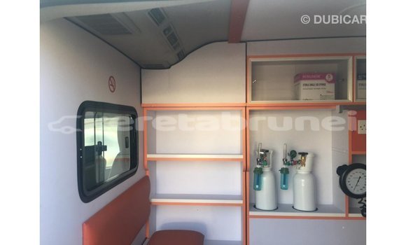 Buy Import Toyota Hiace White Car in Import - Dubai in Belait Buy Import Toyota Hiace White Car in Import - Dubai in Belait