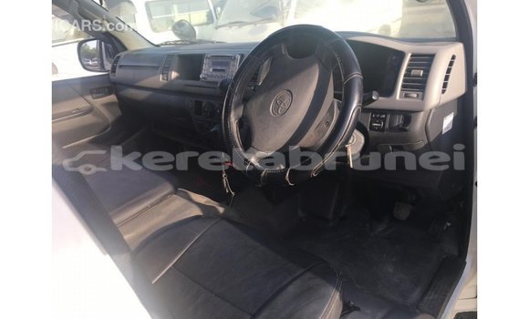 Buy Import Toyota Hiace White Car in Import - Dubai in Belait Buy Import Toyota Hiace White Car in Import - Dubai in Belait