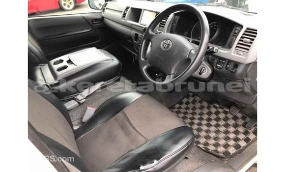 Buy Import Toyota Hiace White Car in Import - Dubai in Belait Buy Import Toyota Hiace White Car in Import - Dubai in Belait
