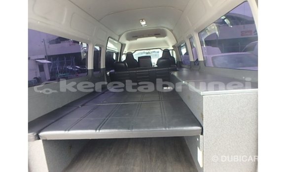 Buy Import Toyota Hiace White Car in Import - Dubai in Belait Buy Import Toyota Hiace White Car in Import - Dubai in Belait