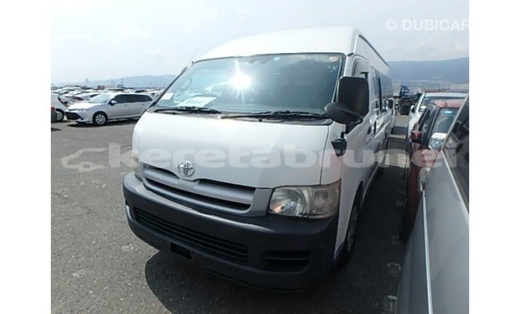 Buy Import Toyota Hiace White Car in Import - Dubai in Belait Buy Import Toyota Hiace White Car in Import - Dubai in Belait