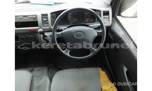 Buy Import Toyota Hiace White Car in Import - Dubai in Belait Buy Import Toyota Hiace White Car in Import - Dubai in Belait