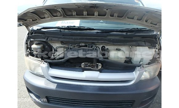 Buy Import Toyota Hiace White Car in Import - Dubai in Belait Buy Import Toyota Hiace White Car in Import - Dubai in Belait