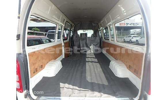 Buy Import Toyota Hiace White Car in Import - Dubai in Belait Buy Import Toyota Hiace White Car in Import - Dubai in Belait