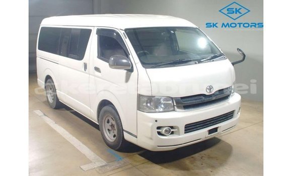 Buy Import Toyota Hiace White Car in Import - Dubai in Belait Buy Import Toyota Hiace White Car in Import - Dubai in Belait