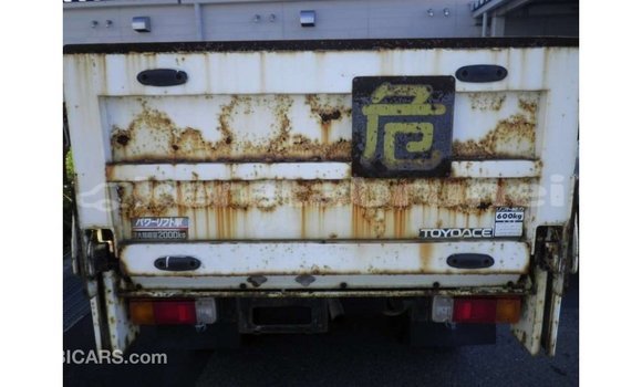 Buy Import Toyota Dyna White Truck in Import - Dubai in Belait Buy Import Toyota Dyna White Truck in Import - Dubai in Belait