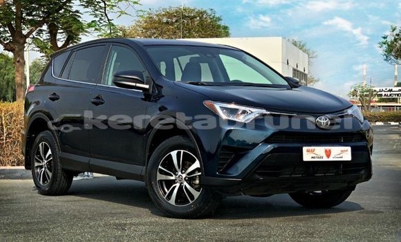 Buy Import Toyota HiAce Other Truck in Import - Dubai in Belait