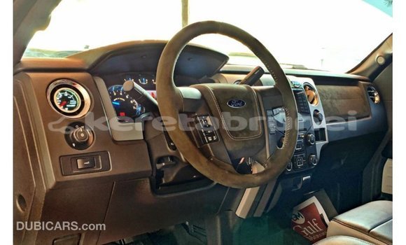 Buy Import Ford Club Wagon Red Car in Import - Dubai in Belait Buy Import Ford Club Wagon Red Car in Import - Dubai in Belait