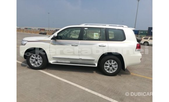Buy Import Toyota Land Cruiser White Car in Import - Dubai in Belait Buy Import Toyota Land Cruiser White Car in Import - Dubai in Belait