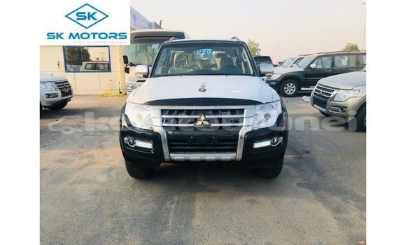 Buy Import Mitsubishi Pajero Black Car in Import - Dubai in Belait