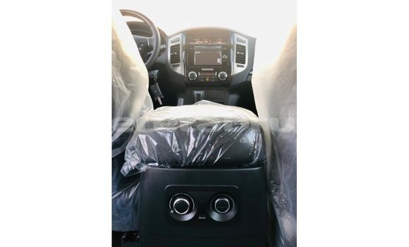 Buy Import Mitsubishi Pajero Black Car in Import - Dubai in Belait Buy Import Mitsubishi Pajero Black Car in Import - Dubai in Belait