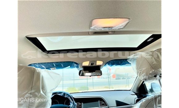 Buy Import Hyundai Elantra White Car in Import - Dubai in Belait Buy Import Hyundai Elantra White Car in Import - Dubai in Belait