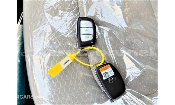 Buy Import Hyundai Elantra White Car in Import - Dubai in Belait Buy Import Hyundai Elantra White Car in Import - Dubai in Belait