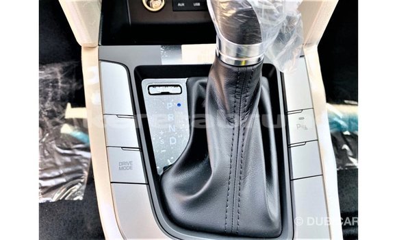 Buy Import Hyundai Elantra White Car in Import - Dubai in Belait Buy Import Hyundai Elantra White Car in Import - Dubai in Belait