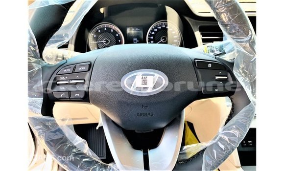 Buy Import Hyundai Elantra White Car in Import - Dubai in Belait Buy Import Hyundai Elantra White Car in Import - Dubai in Belait
