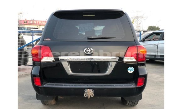 Buy Import Toyota Land Cruiser Black Car in Import - Dubai in Belait Buy Import Toyota Land Cruiser Black Car in Import - Dubai in Belait