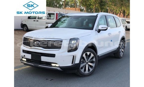 Buy Import Kia Carens White Car in Import - Dubai in Belait