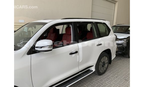 Buy Import Lexus LX White Car in Import - Dubai in Belait Buy Import Lexus LX White Car in Import - Dubai in Belait
