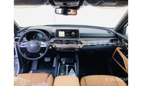 Buy Import Kia Carens White Car in Import - Dubai in Belait Buy Import Kia Carens White Car in Import - Dubai in Belait