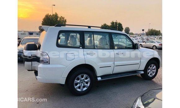 Buy Import Mitsubishi Pajero White Car in Import - Dubai in Belait Buy Import Mitsubishi Pajero White Car in Import - Dubai in Belait