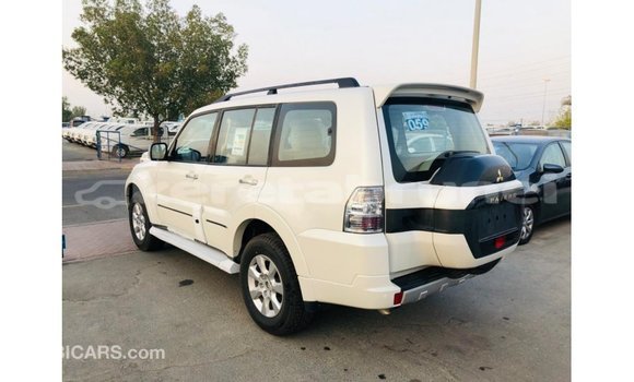Buy Import Mitsubishi Pajero White Car in Import - Dubai in Belait Buy Import Mitsubishi Pajero White Car in Import - Dubai in Belait