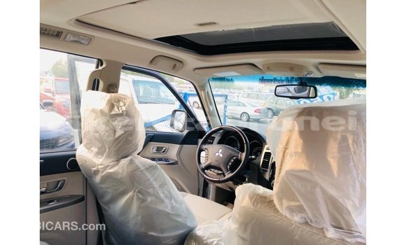 Buy Import Mitsubishi Pajero White Car in Import - Dubai in Belait Buy Import Mitsubishi Pajero White Car in Import - Dubai in Belait