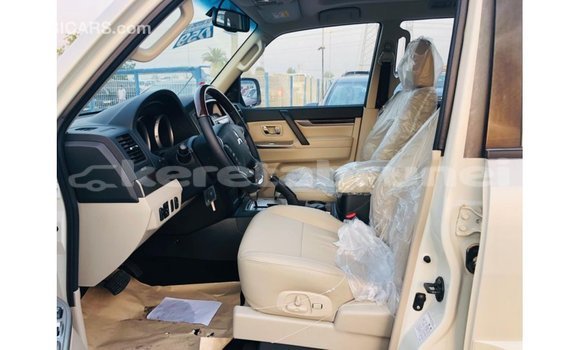 Buy Import Mitsubishi Pajero White Car in Import - Dubai in Belait Buy Import Mitsubishi Pajero White Car in Import - Dubai in Belait