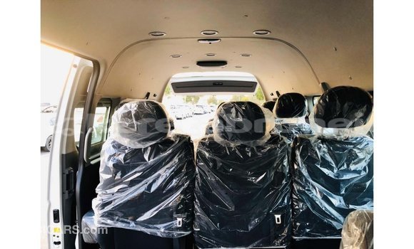 Buy Import Foton Tunland White Car in Import - Dubai in Belait Buy Import Foton Tunland White Car in Import - Dubai in Belait