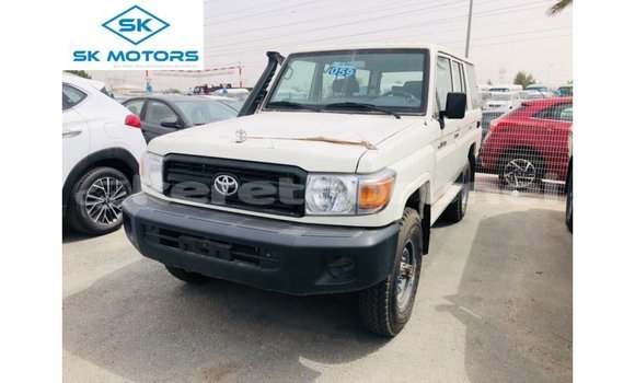 Buy Import Toyota Land Cruiser White Car in Import - Dubai in Belait Buy Import Toyota Land Cruiser White Car in Import - Dubai in Belait