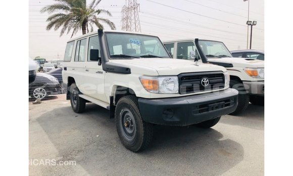 Buy Import Toyota Land Cruiser White Car in Import - Dubai in Belait Buy Import Toyota Land Cruiser White Car in Import - Dubai in Belait