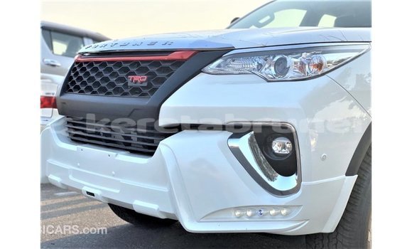 Buy Import Toyota Fortuner White Car in Import - Dubai in Belait Buy Import Toyota Fortuner White Car in Import - Dubai in Belait