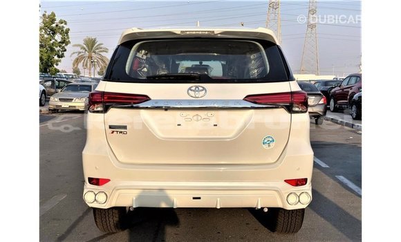 Buy Import Toyota Fortuner White Car in Import - Dubai in Belait Buy Import Toyota Fortuner White Car in Import - Dubai in Belait