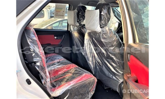 Buy Import Toyota Fortuner White Car in Import - Dubai in Belait Buy Import Toyota Fortuner White Car in Import - Dubai in Belait