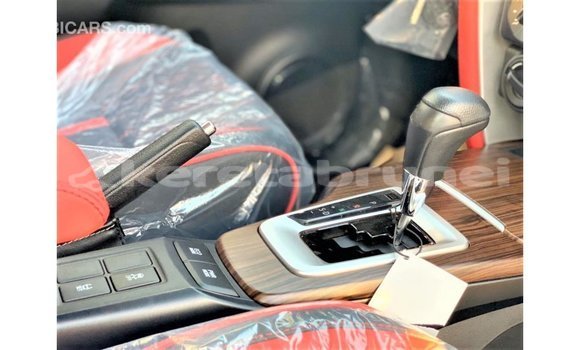 Buy Import Toyota Fortuner White Car in Import - Dubai in Belait Buy Import Toyota Fortuner White Car in Import - Dubai in Belait