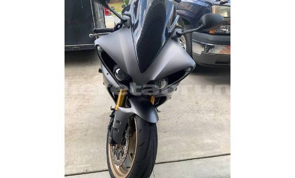 Buy Used Yamaha R1 Beige Bike in Kuala Belait in Belait Buy Used Yamaha R1 Beige Bike in Kuala Belait in Belait