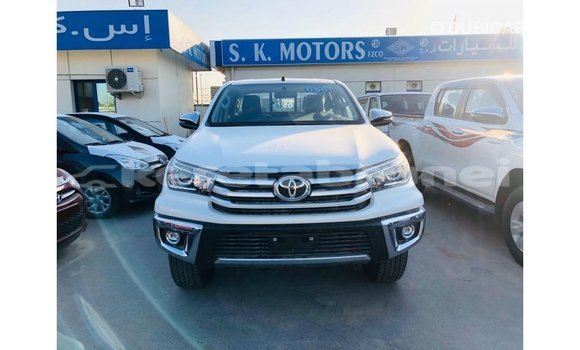 Buy Import Toyota Hilux White Car in Import - Dubai in Belait Buy Import Toyota Hilux White Car in Import - Dubai in Belait