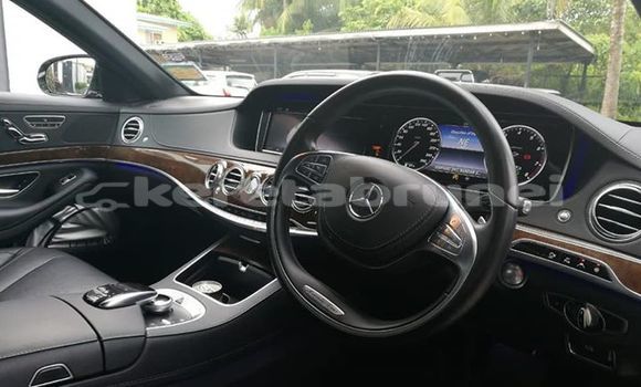 Buy Used Mercedes-Benz S-klasse Black Car in Bandar Seri Begawan in Brunei-Muara Buy Used Mercedes-Benz S-klasse Black Car in Bandar Seri Begawan in Brunei-Muara