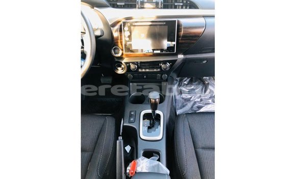 Buy Import Toyota Hilux White Car in Import - Dubai in Belait Buy Import Toyota Hilux White Car in Import - Dubai in Belait